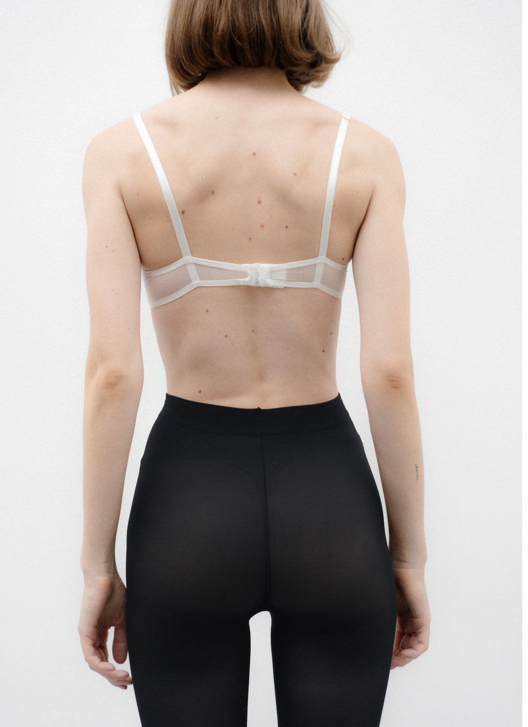 Farbige Strumpfhose aus Mikrofaser | nadotec NOIR | 40 DEN schwarz